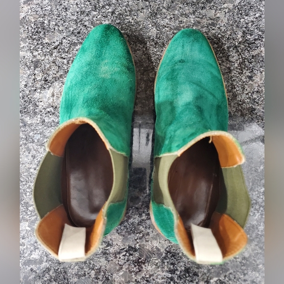 COMMON PROJECTS Chelsea Boot in Green Leather - Picture 10 of 11